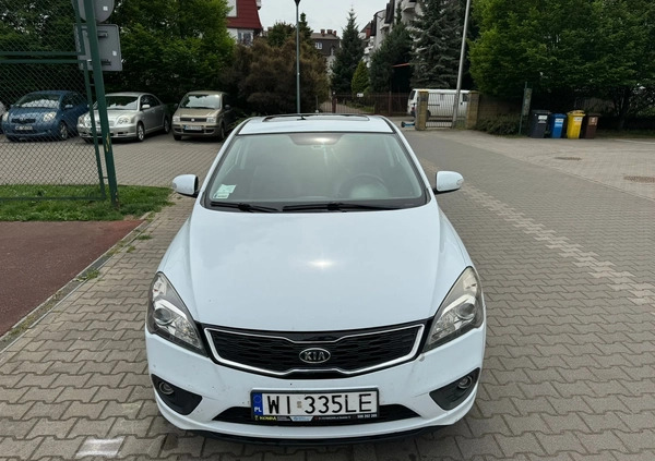 Kia Ceed cena 18000 przebieg: 253000, rok produkcji 2011 z Warszawa małe 137